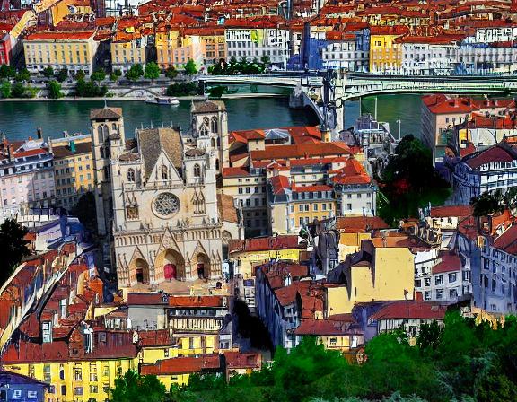 Interpretación simultánea en Lyon para congresos, eventos y reuniones. Traducciones de alta calidad con intérpretes experimentados. Contacta ahora y solicita presupuesto sin compromiso.